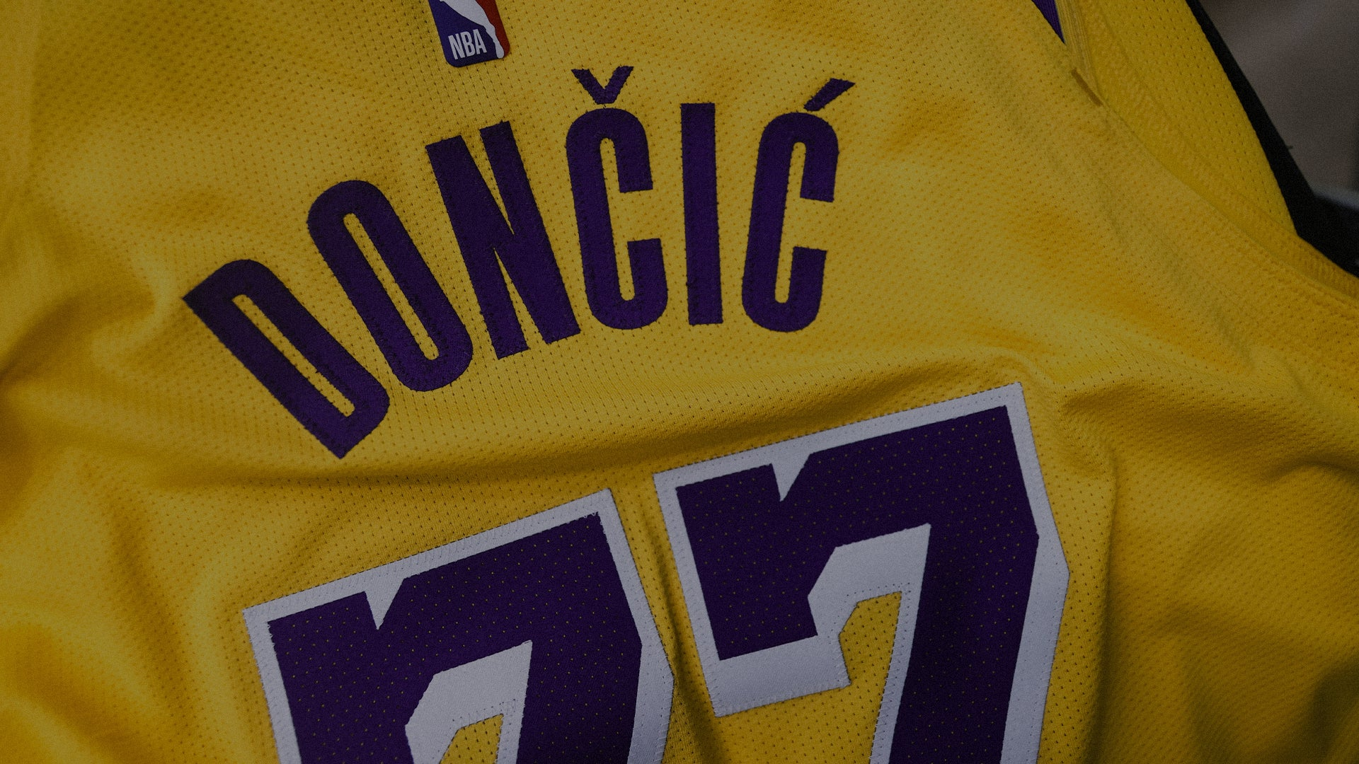 刺繍 NBAユニフォーム LA Lakers Luka Doncic(Los Angeles 刺繍 NBAユニフォーム LA Lakers Luka Doncic(Los Angeles